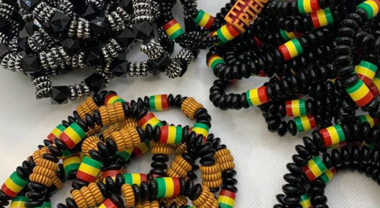 African beads bracelets